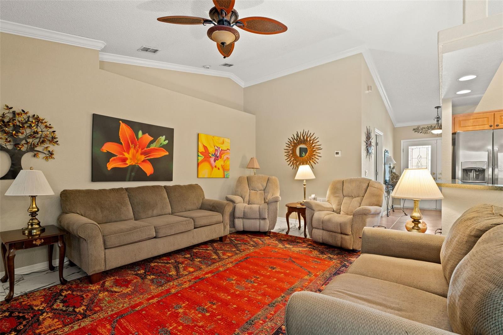 Listing photo id 15 for 60 Cypress Boulevard E