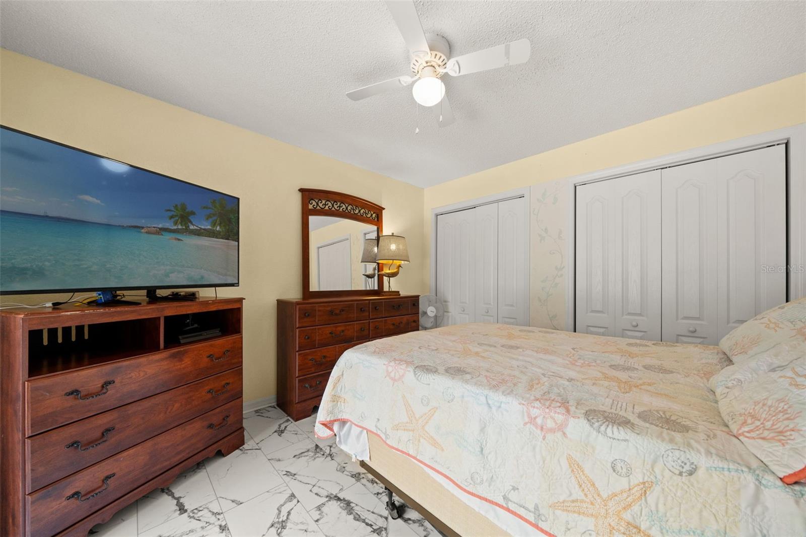 Listing photo id 24 for 60 Cypress Boulevard E
