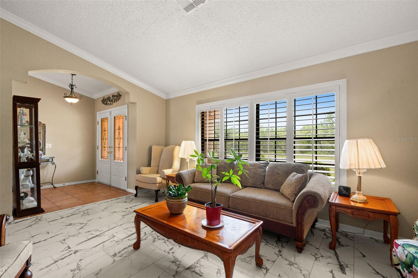 Listing photo id 1 for 60 Cypress Boulevard E