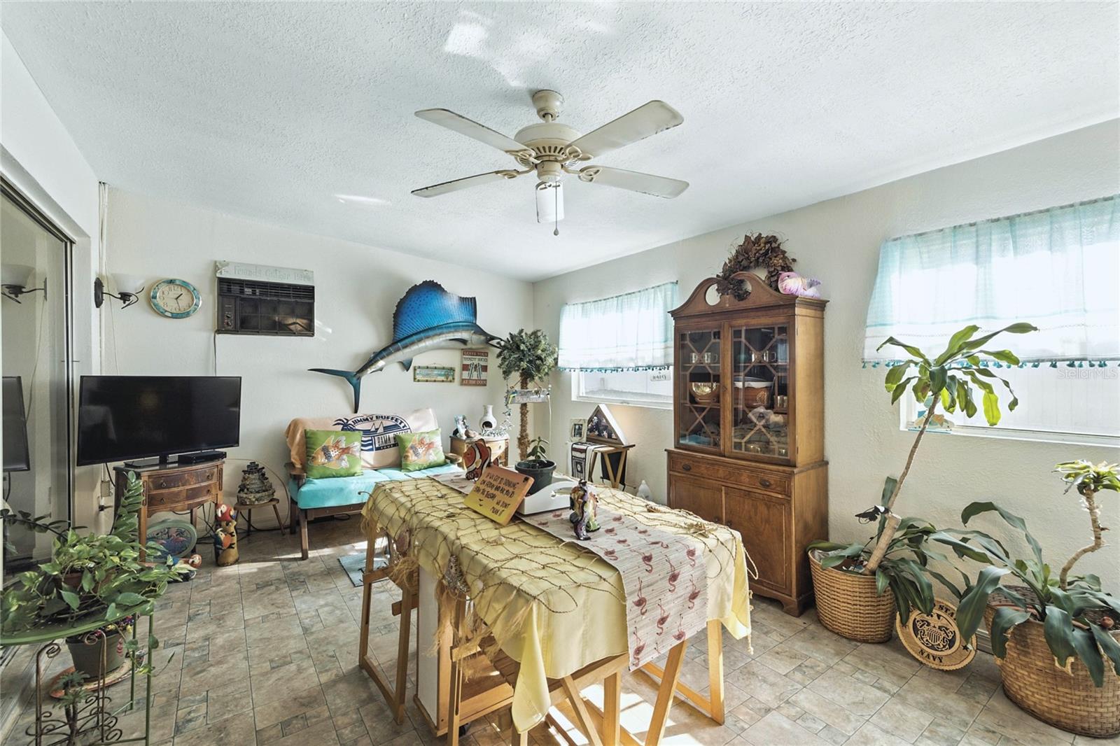 Image 10 of 30 For 9201 Caressa Way