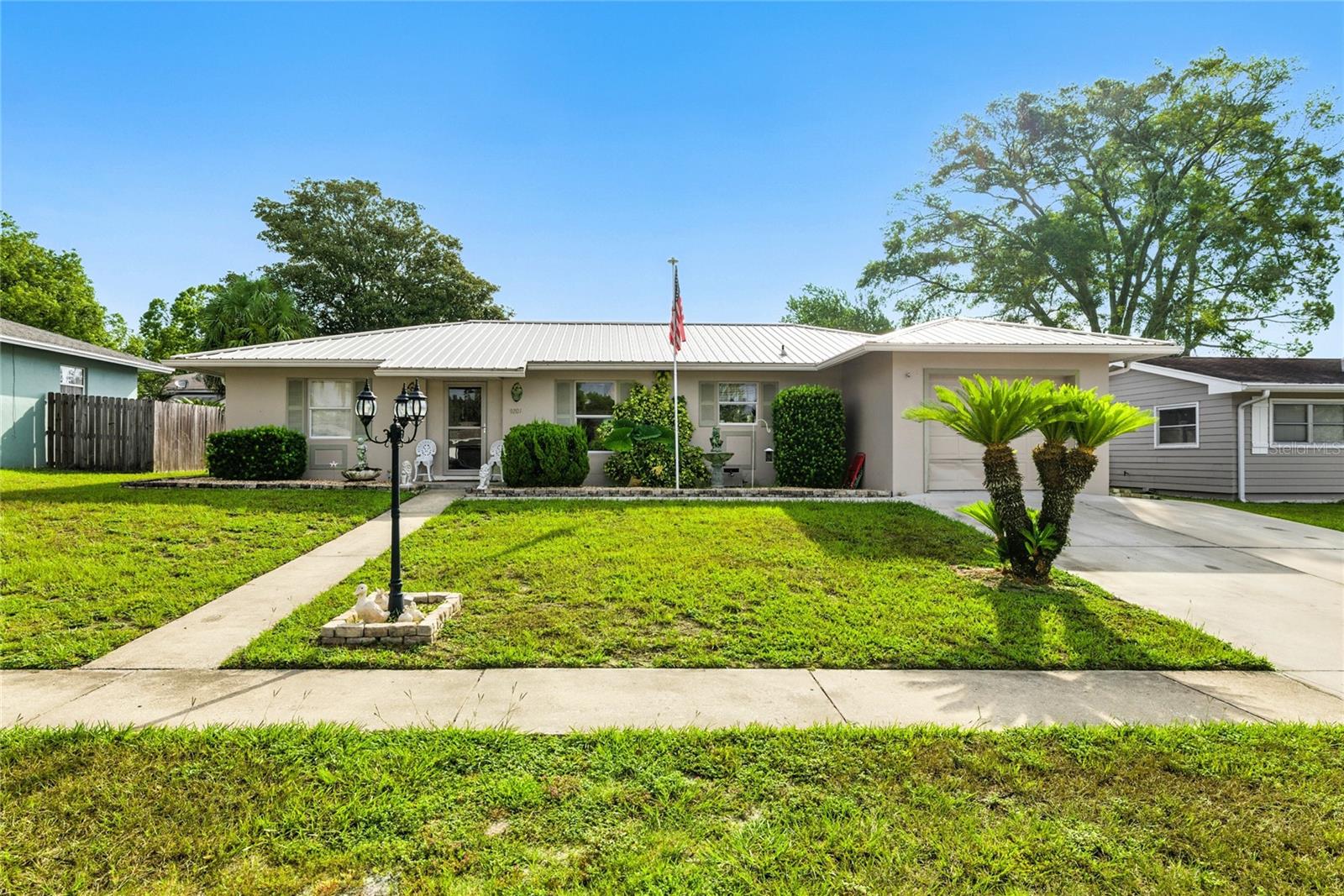 Image 3 of 30 For 9201 Caressa Way