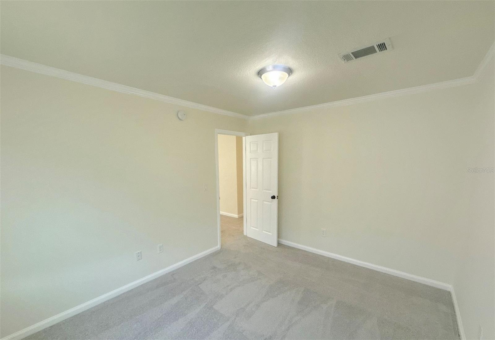 Image 10 of 17 For 202 Gibson Street