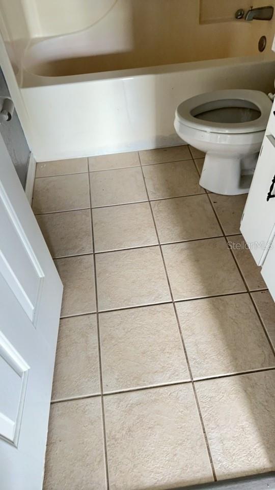 Image 9 of 13 For 5140 159th Street