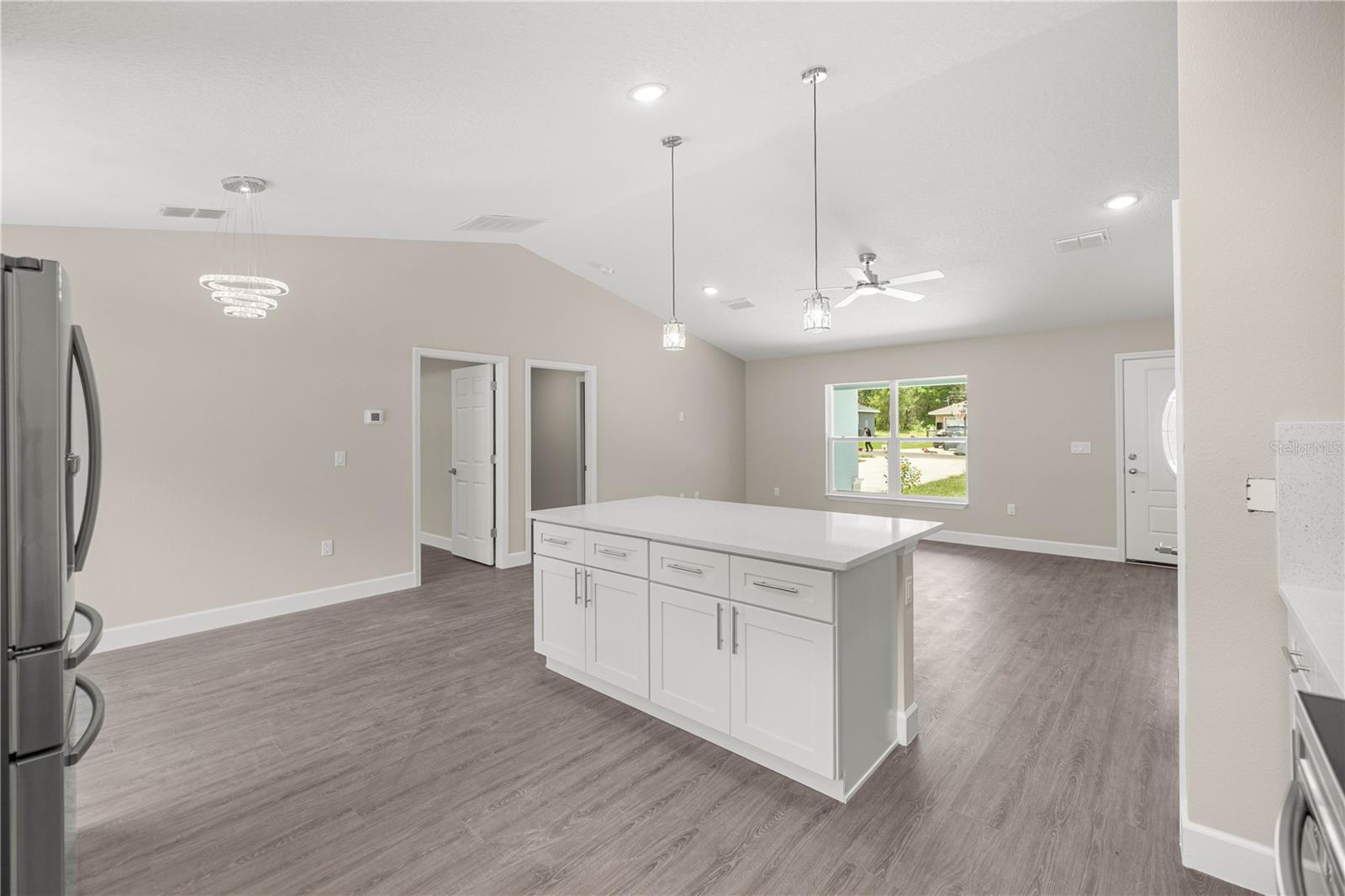 Image 10 of 32 For 7 Guava Place Pass