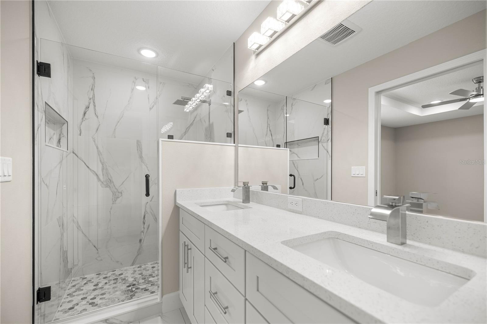 Image 13 of 32 For 7 Guava Place Pass