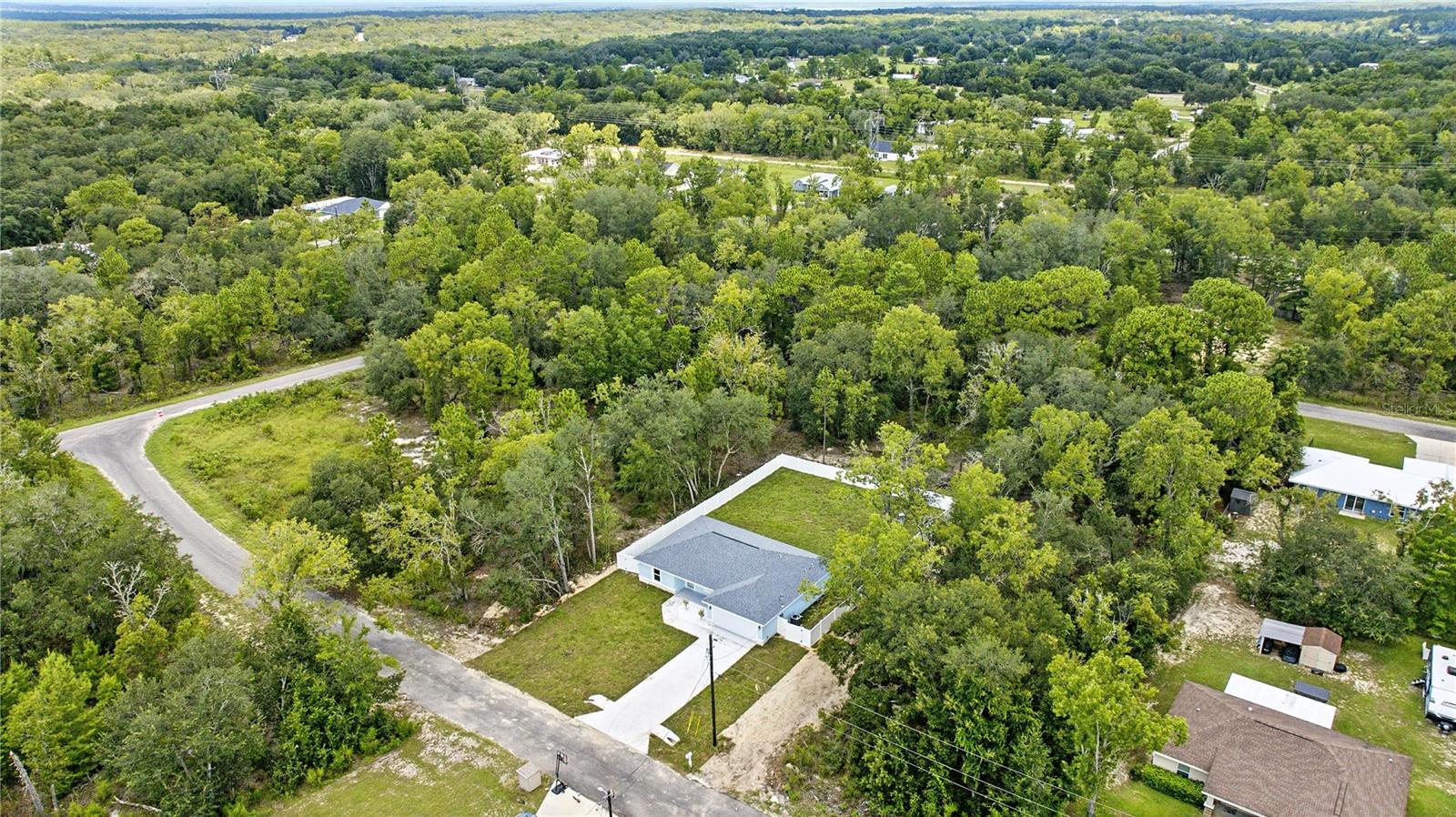 Image 32 of 32 For 7 Guava Place Pass