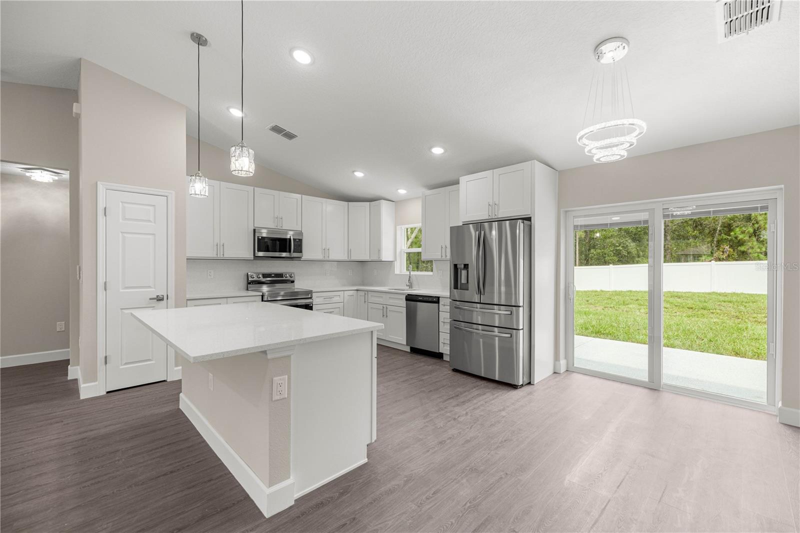 Image 7 of 32 For 7 Guava Place Pass