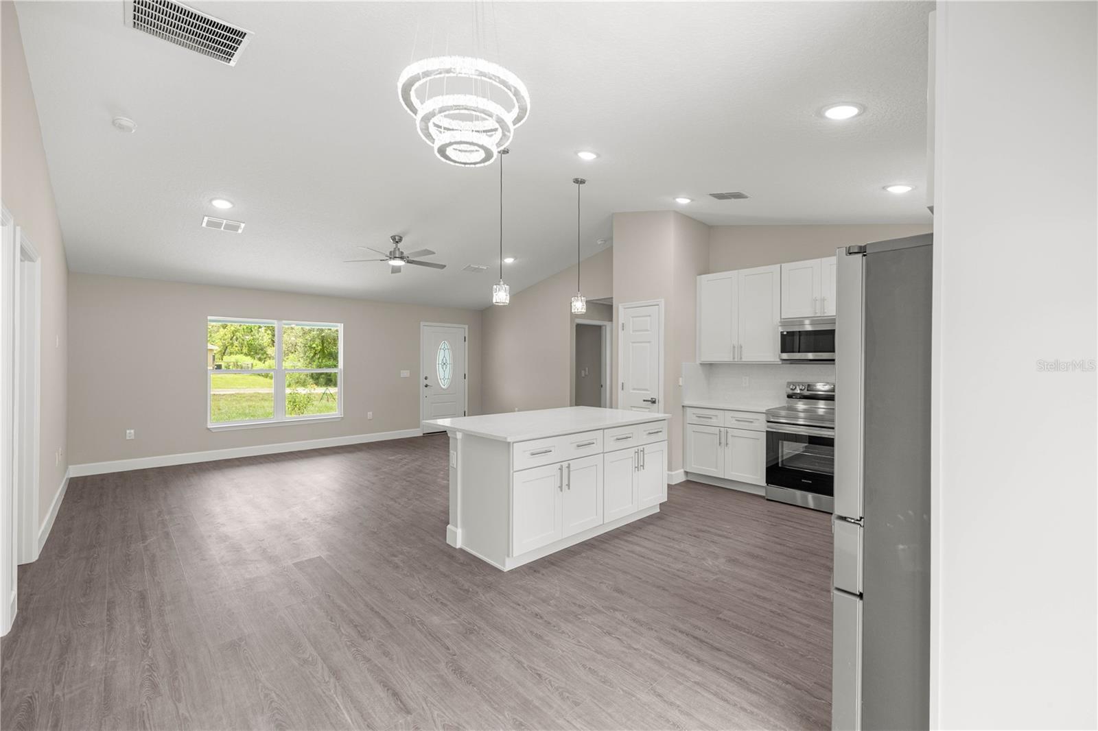 Image 8 of 32 For 7 Guava Place Pass