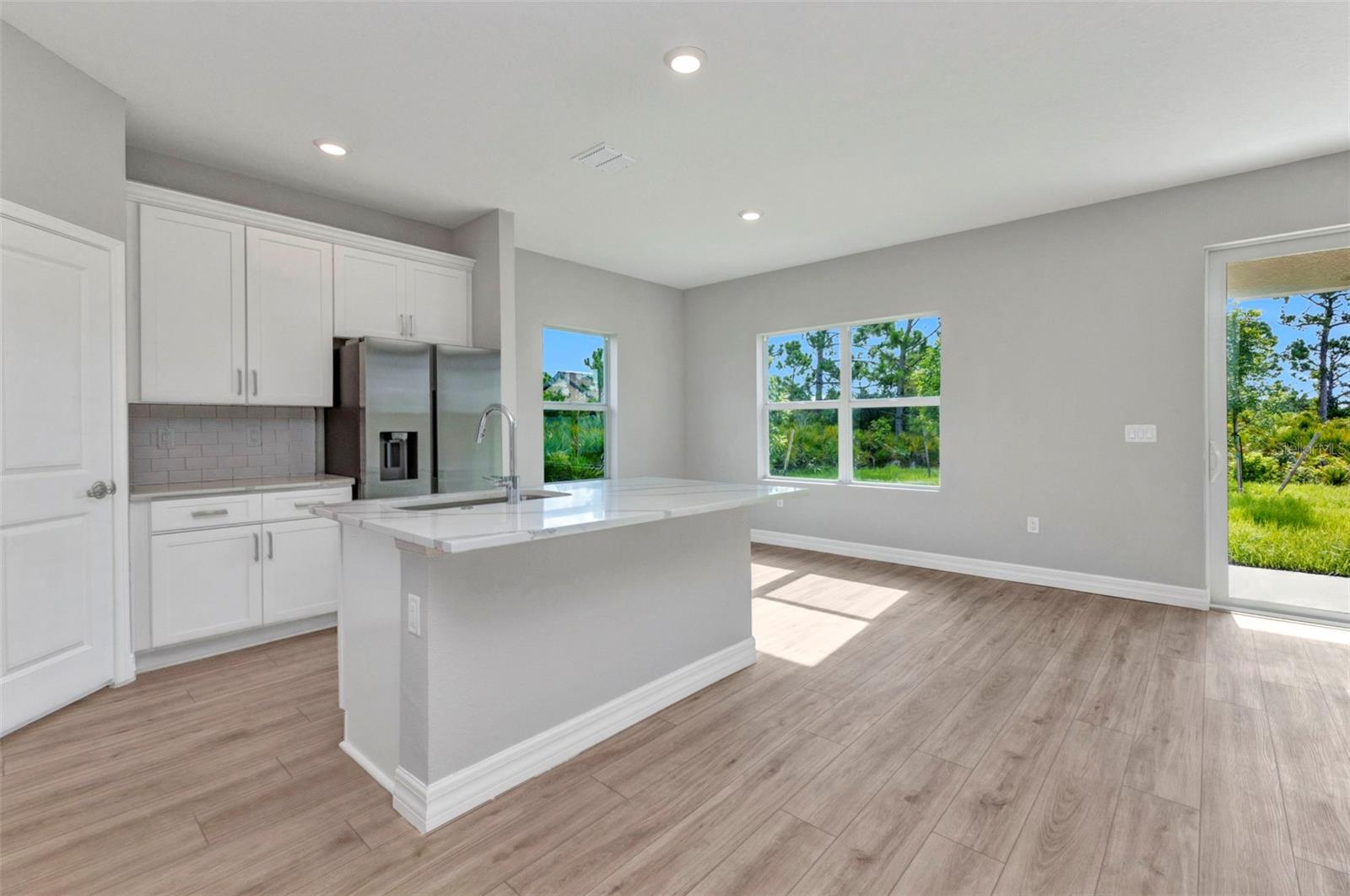 Image 43 of 68 For 134 Green Oak Park