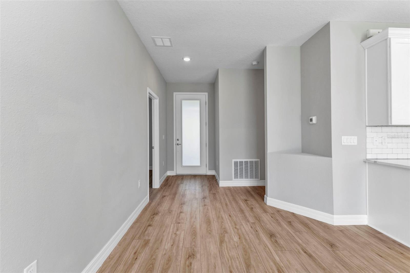 Image 44 of 68 For 134 Green Oak Park