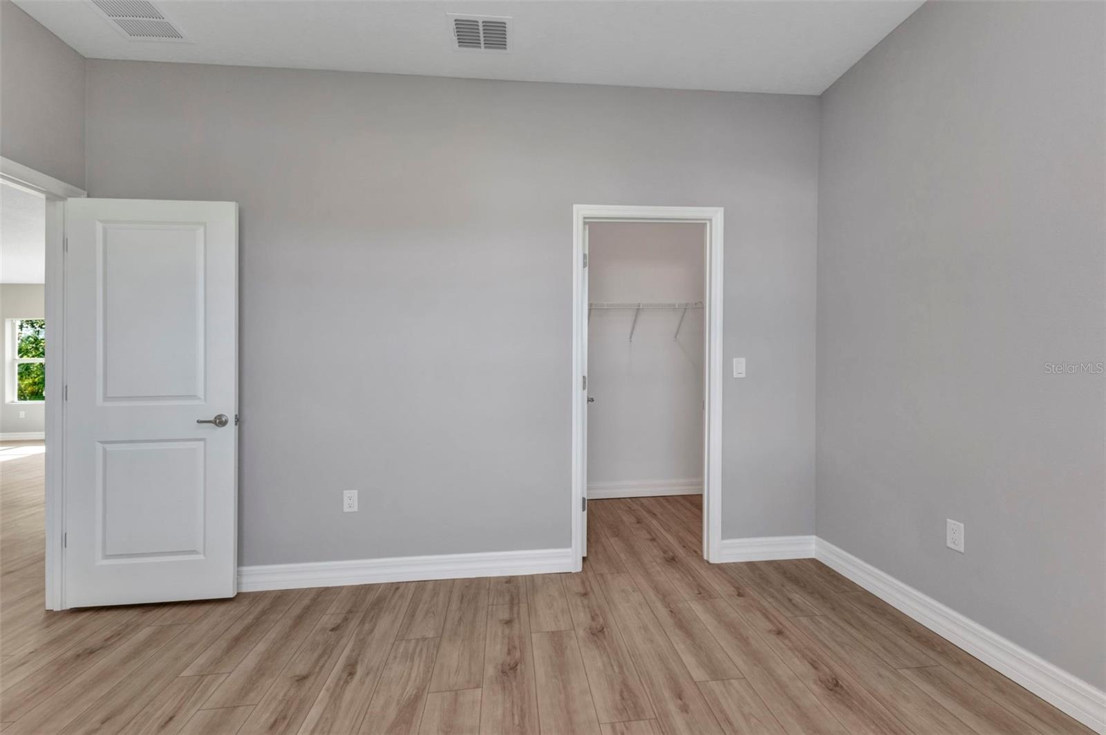 Image 46 of 68 For 134 Green Oak Park