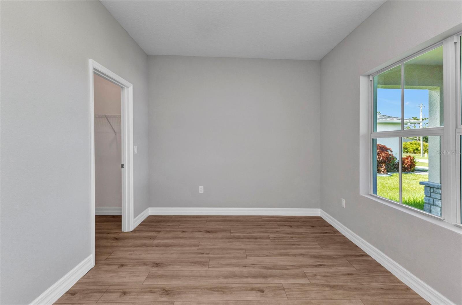Image 48 of 68 For 134 Green Oak Park