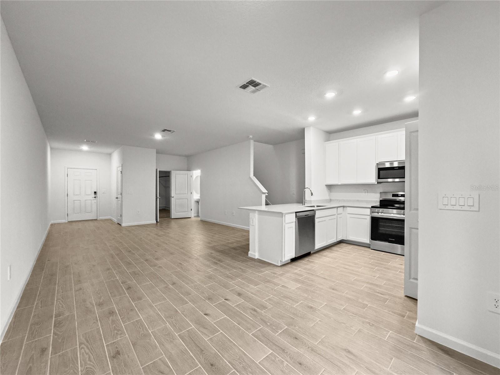 Image 8 of 28 For 3594 37th Court