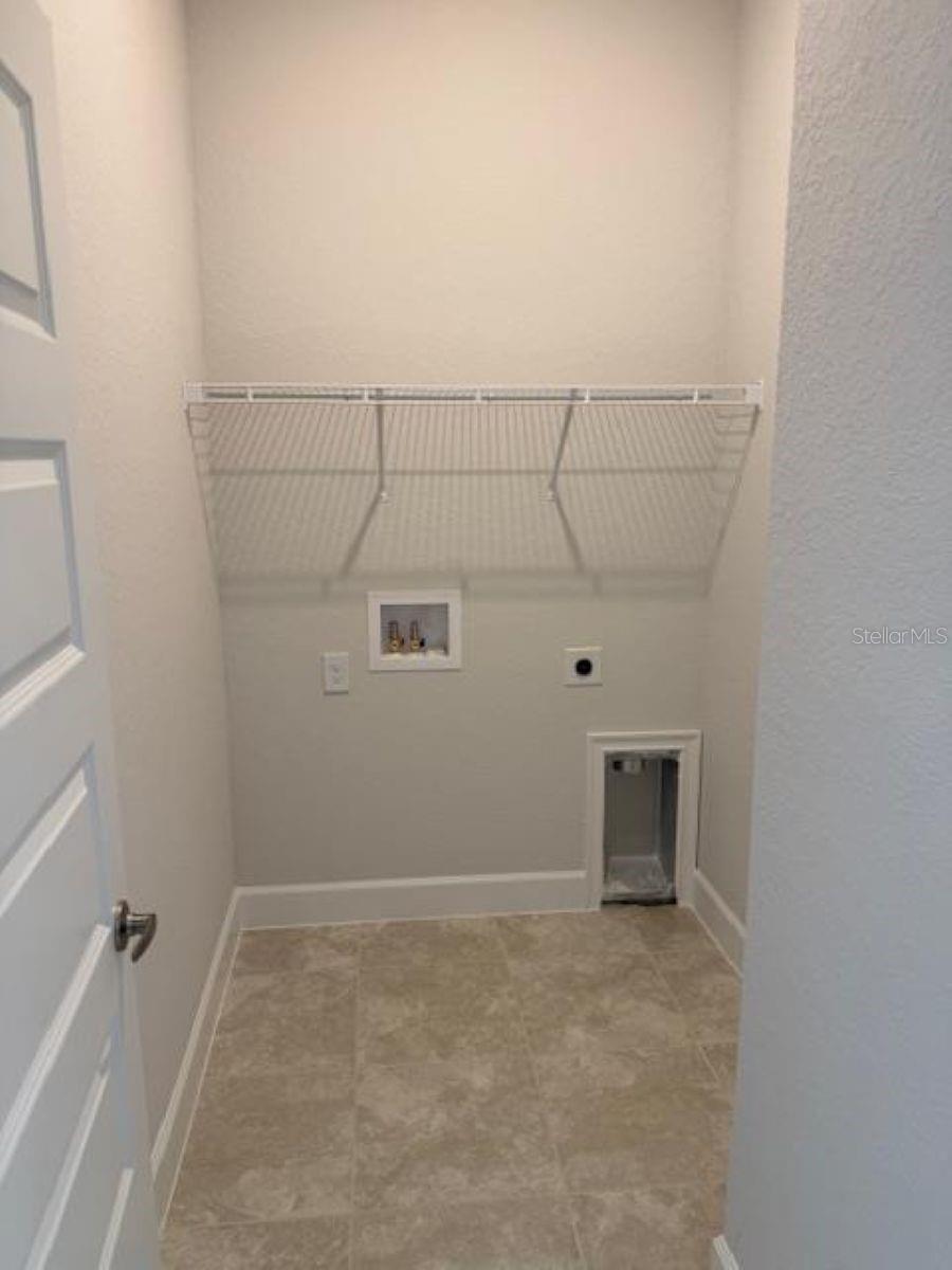 Image 10 of 23 For 2170 23rd Loop