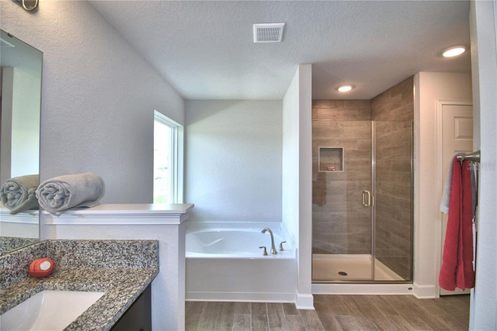 Image 12 of 21 For 2174 23rd Loop