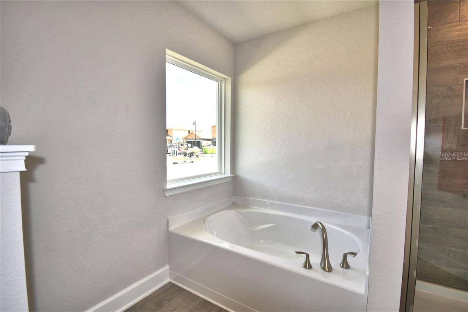 Image 6 of 21 For 2174 23rd Loop