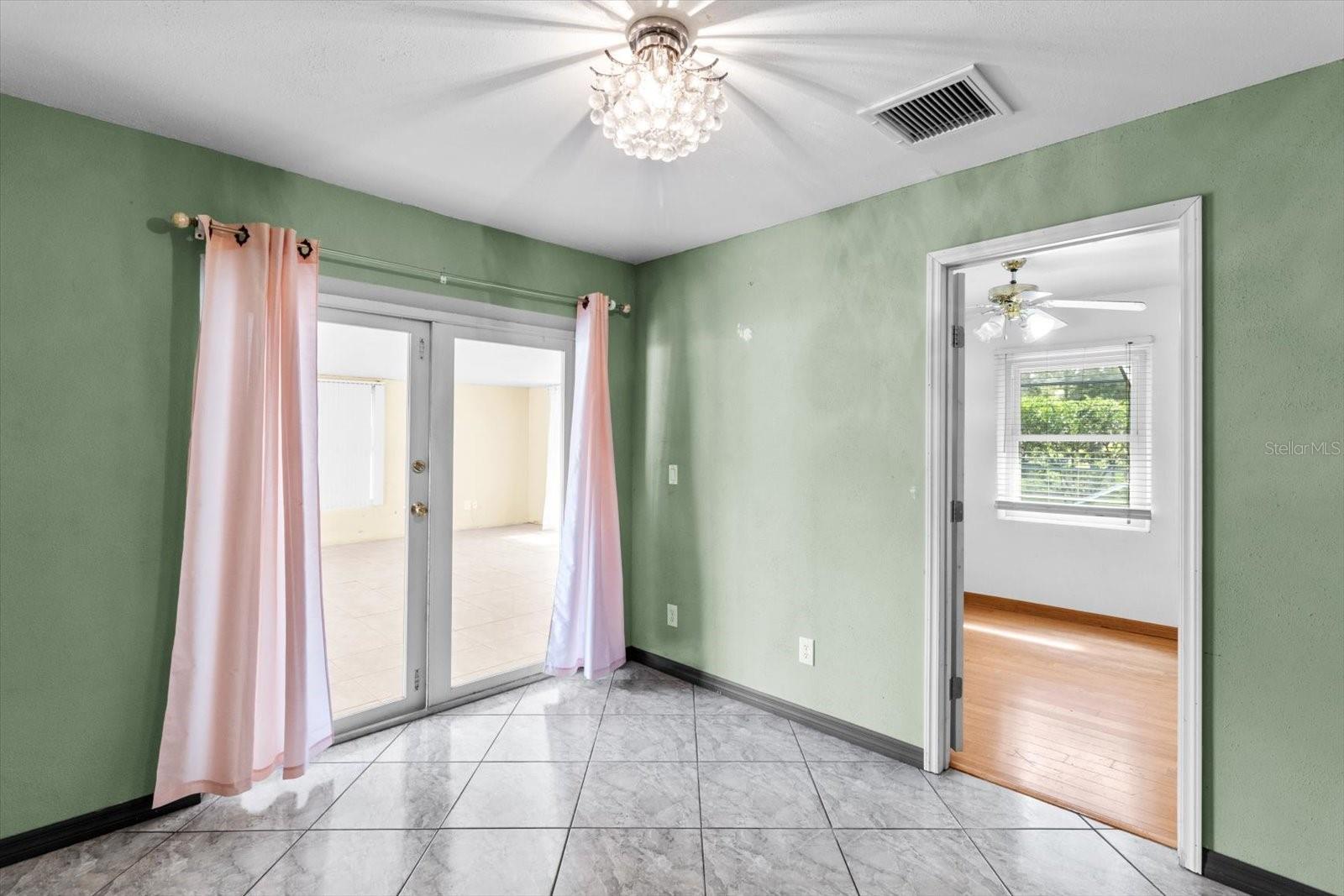 Image 13 of 34 For 7131 Green Acres Street