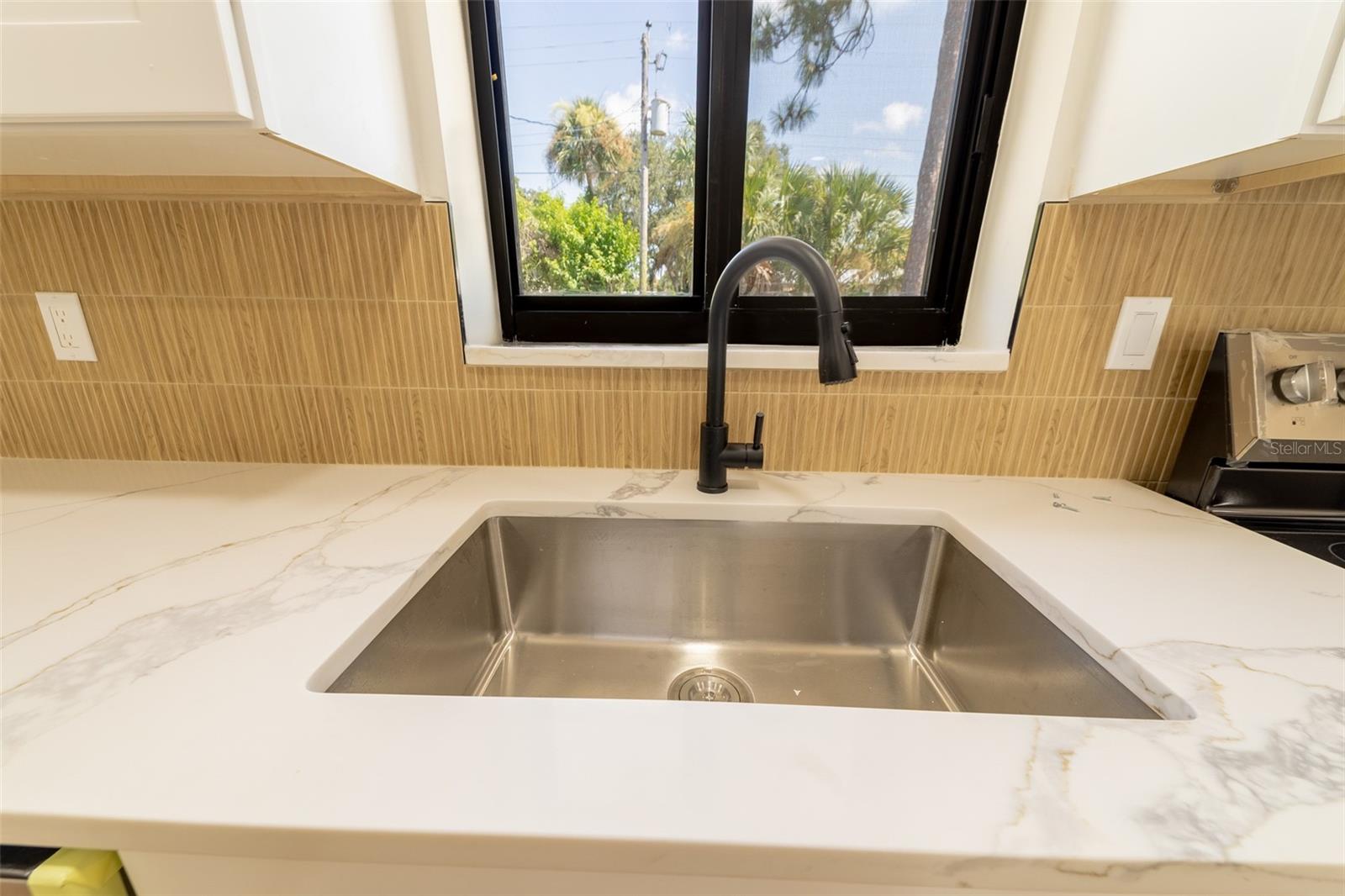 Image 12 of 70 For 809 12th Street