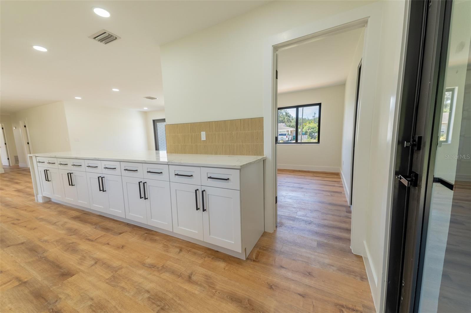 Image 15 of 70 For 809 12th Street
