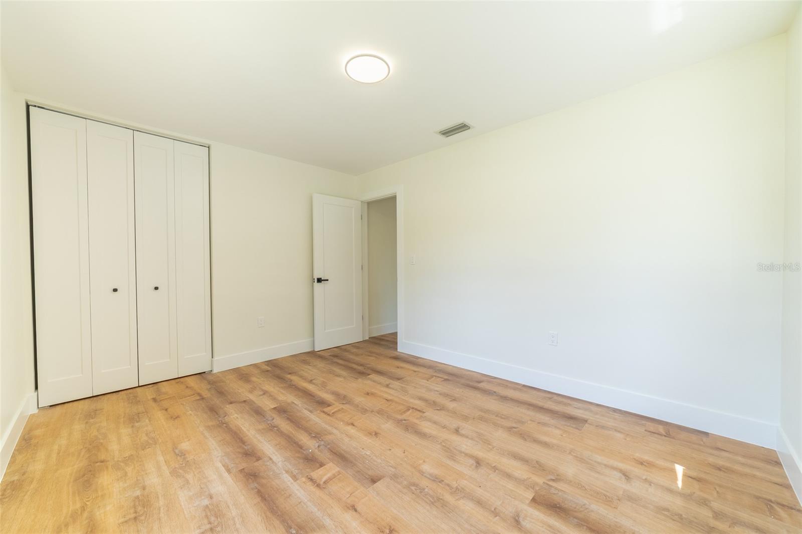 Image 22 of 70 For 809 12th Street