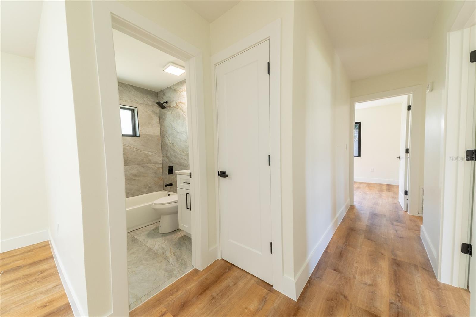 Image 29 of 70 For 809 12th Street
