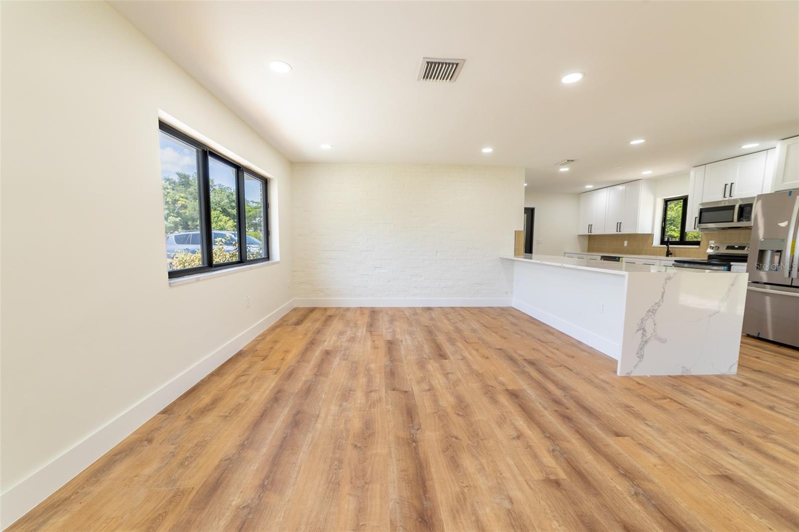 Image 31 of 70 For 809 12th Street