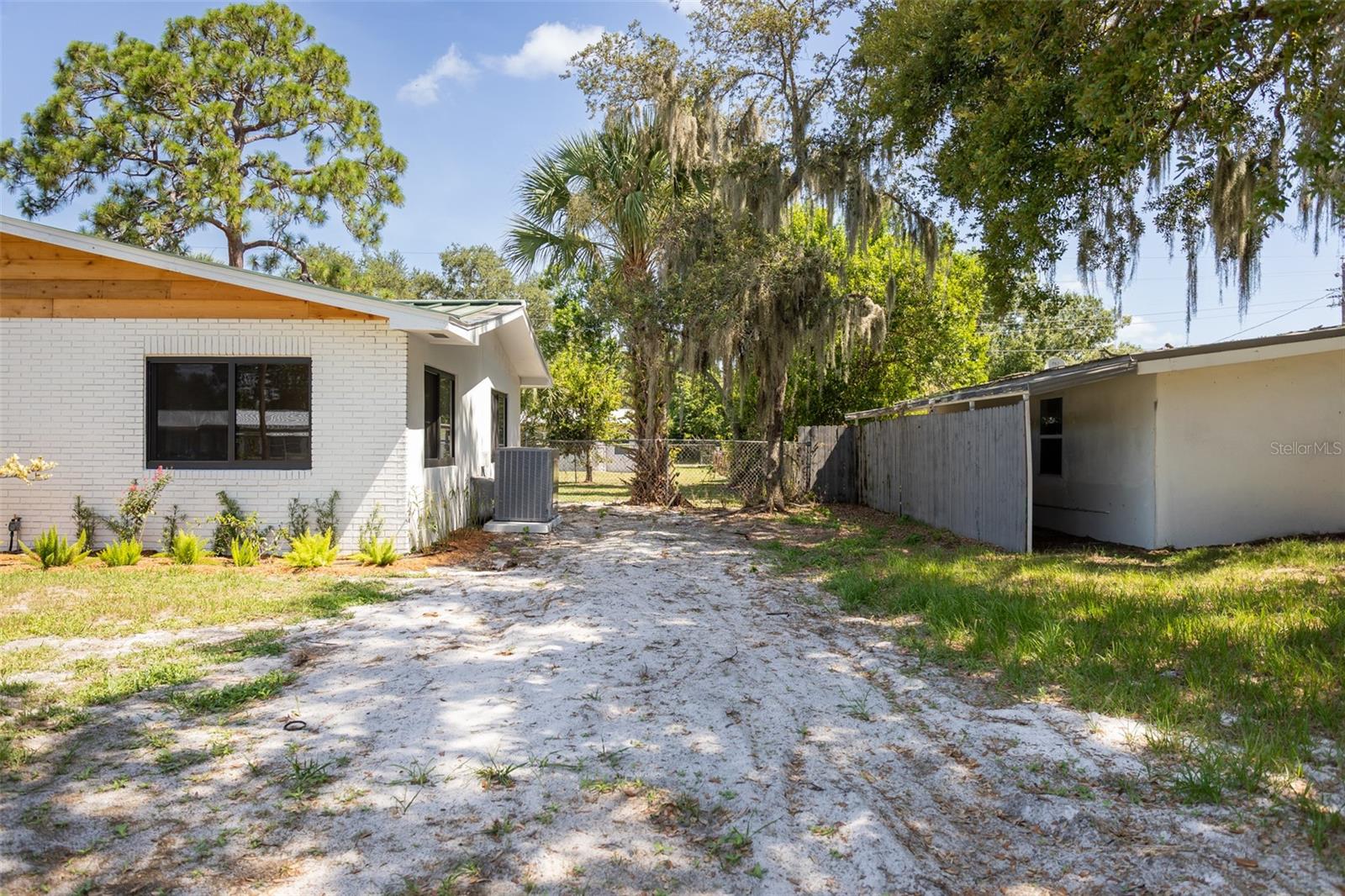 Image 38 of 70 For 809 12th Street