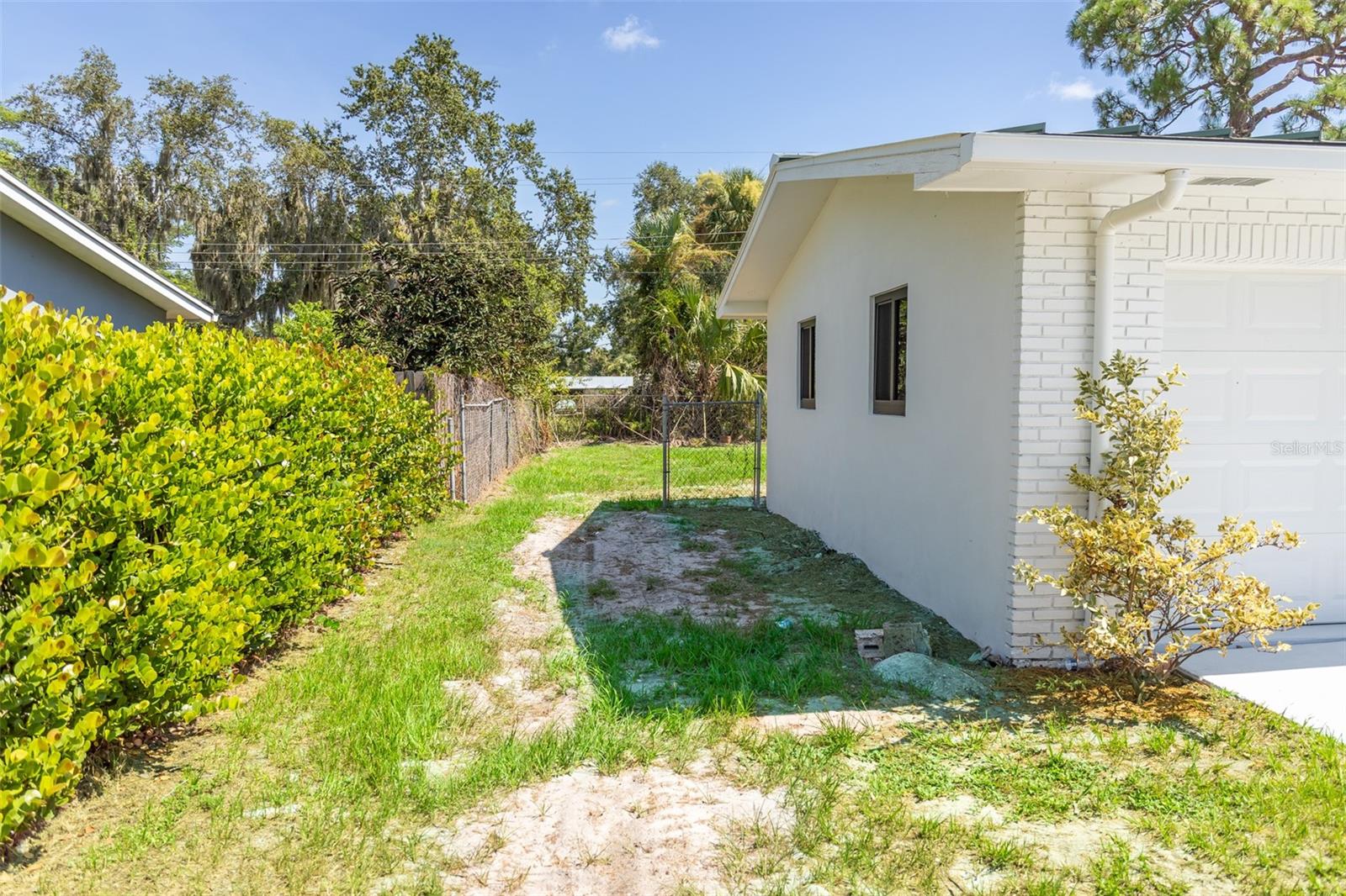 Image 65 of 70 For 809 12th Street