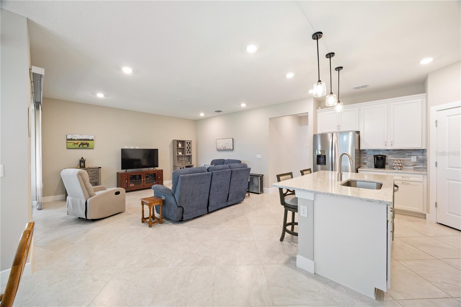 Image 10 of 60 For 9470 52nd Loop