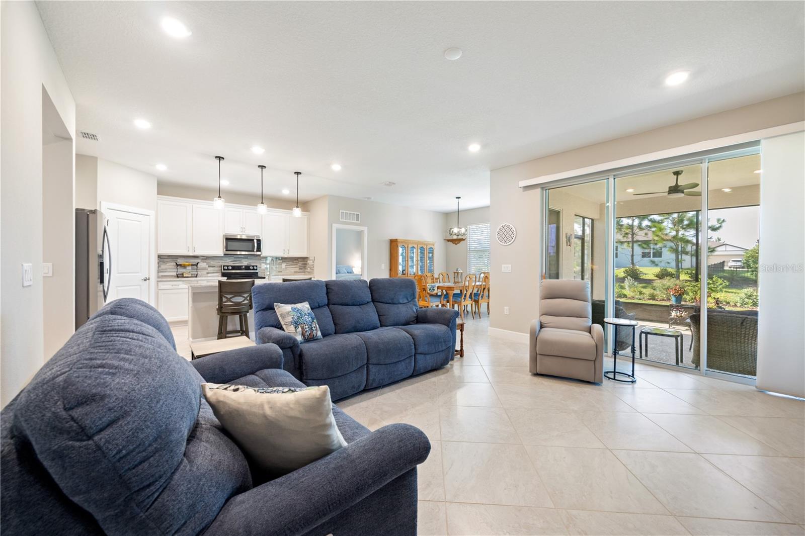 Image 14 of 60 For 9470 52nd Loop