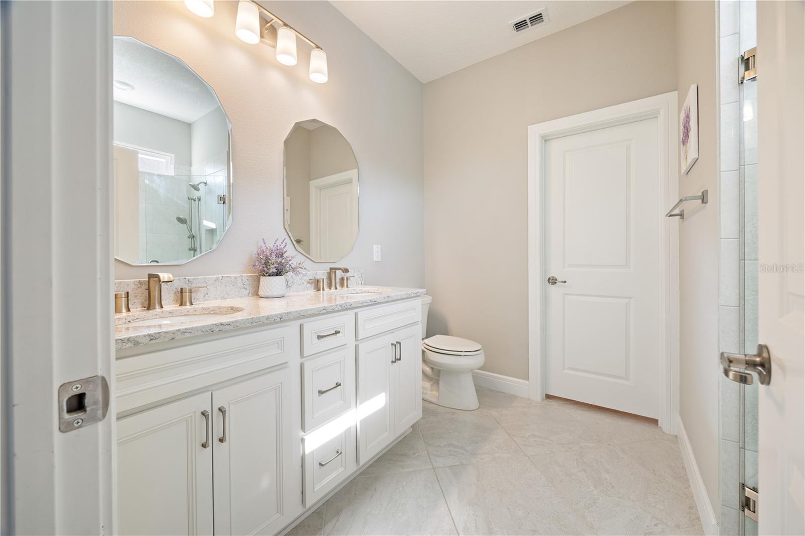 Image 19 of 60 For 9470 52nd Loop