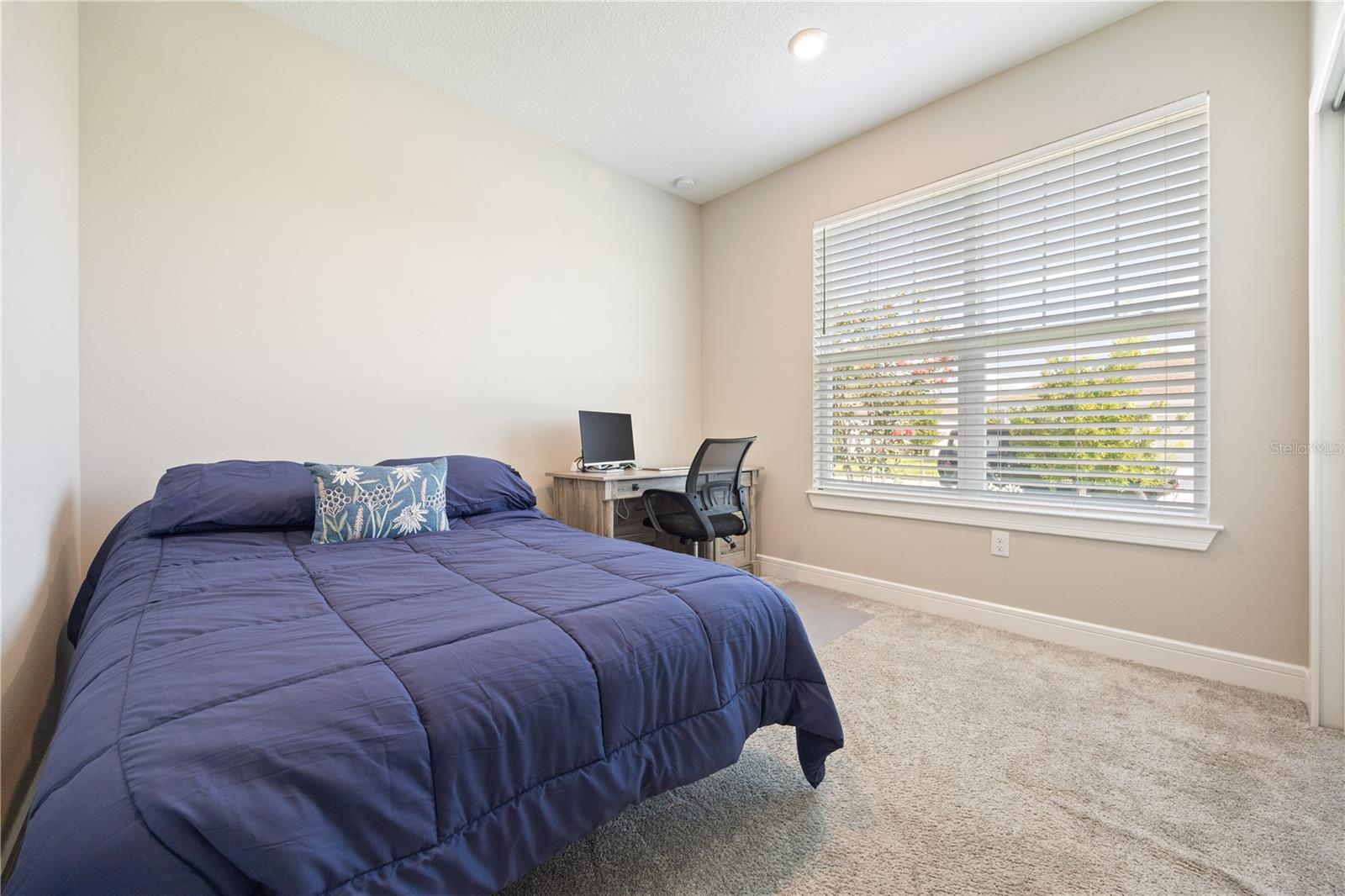 Image 23 of 60 For 9470 52nd Loop