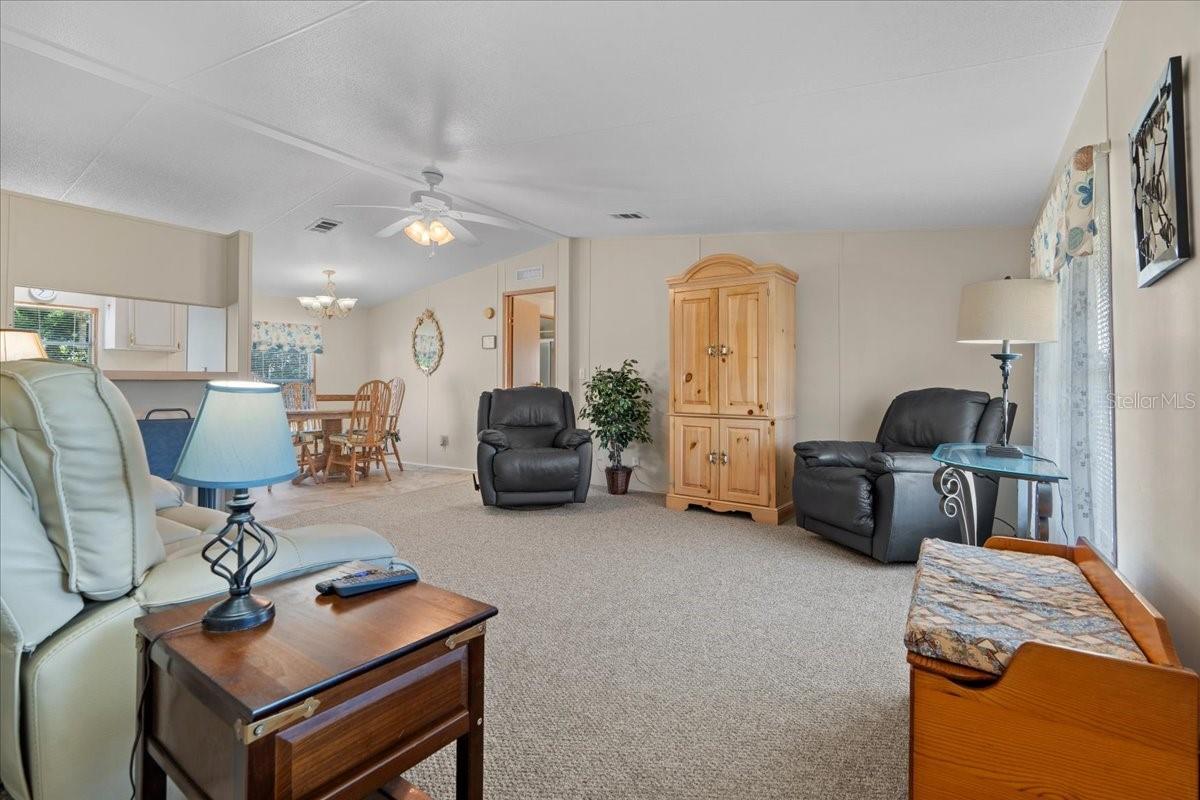 Image 9 of 42 For 6811 3rd Place