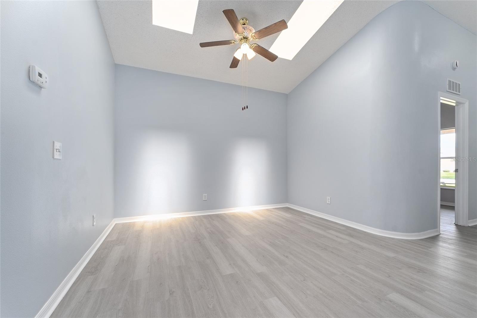 Image 13 of 57 For 9253 91st Circle