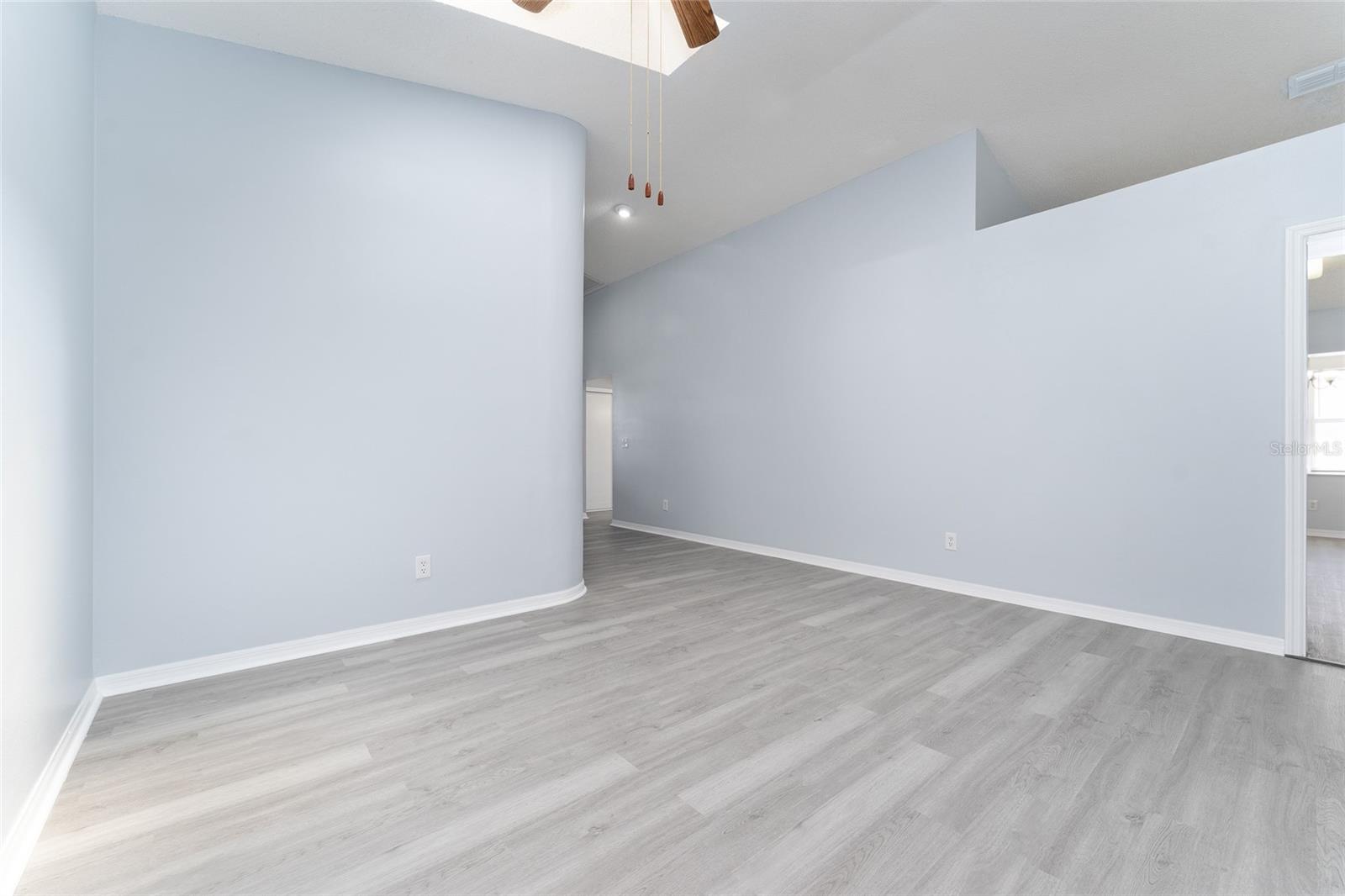 Image 16 of 57 For 9253 91st Circle