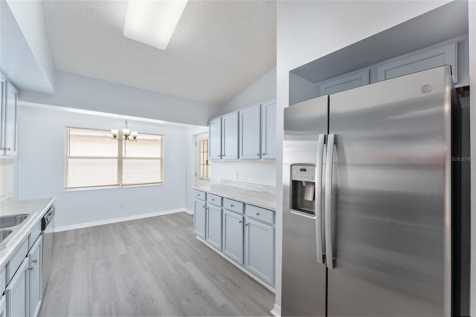 Image 19 of 57 For 9253 91st Circle