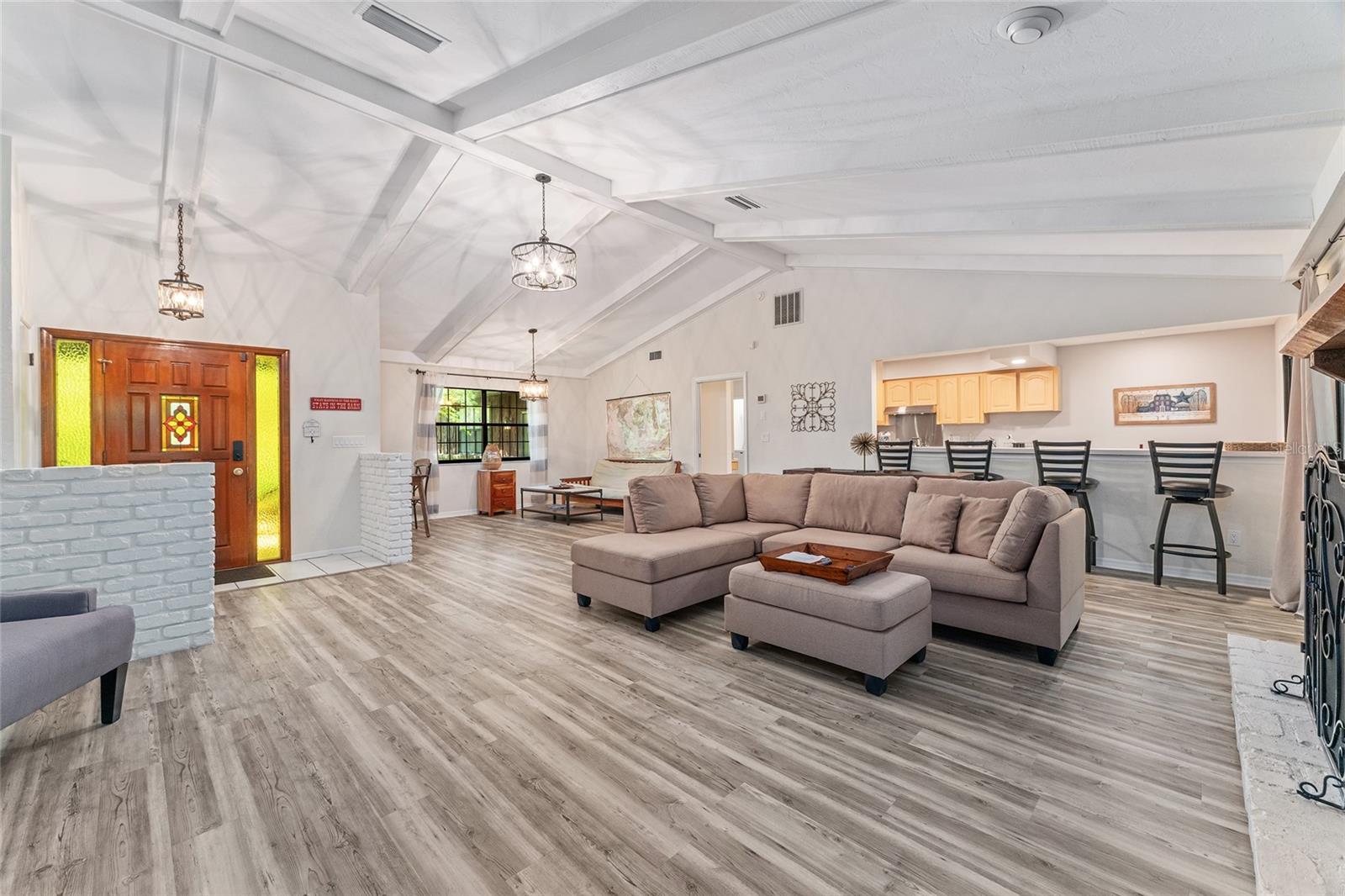 Image 12 of 72 For 8101 46th Street