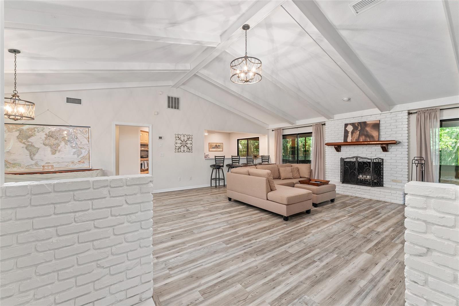 Image 6 of 72 For 8101 46th Street