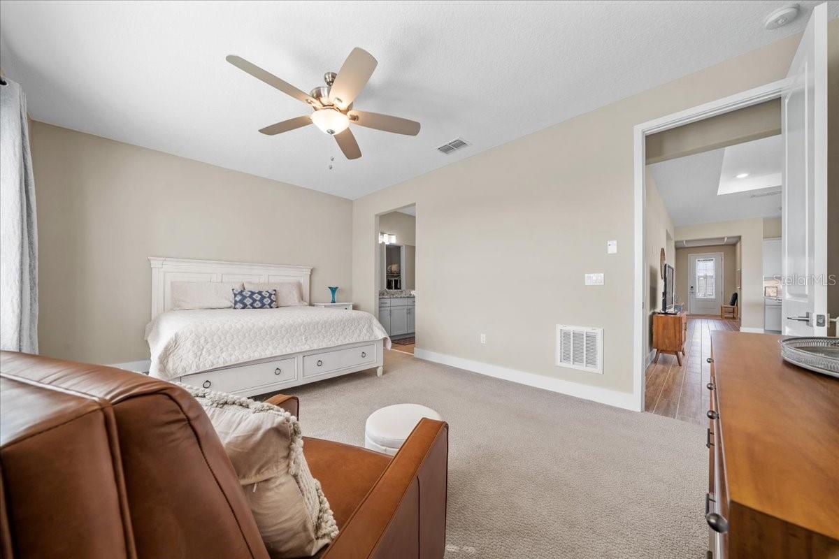 Image 22 of 38 For 4333 54th Terrace