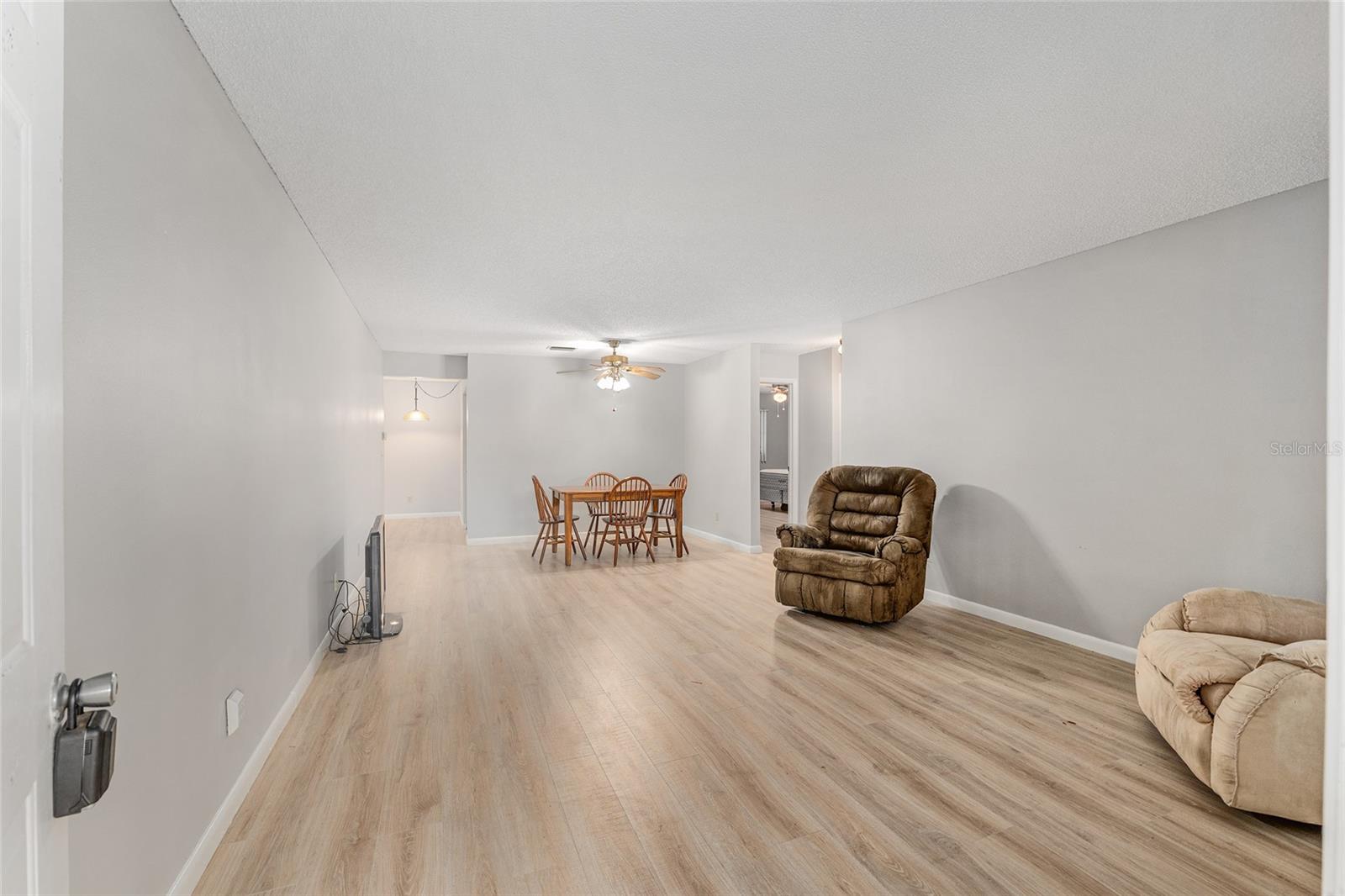 Image 10 of 51 For 8532 93rd Place B