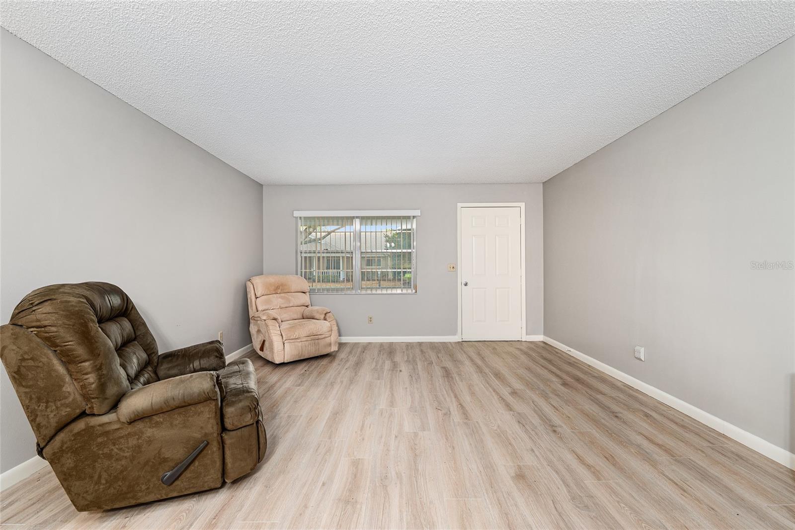 Image 13 of 51 For 8532 93rd Place B