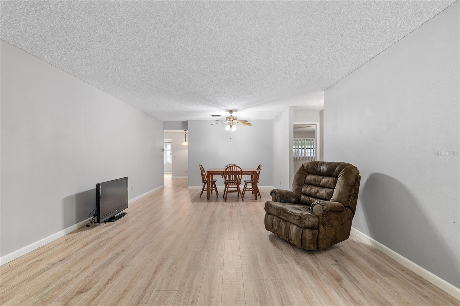 Image 14 of 51 For 8532 93rd Place B