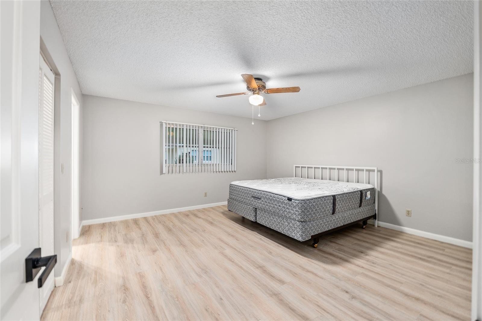 Image 29 of 51 For 8532 93rd Place B