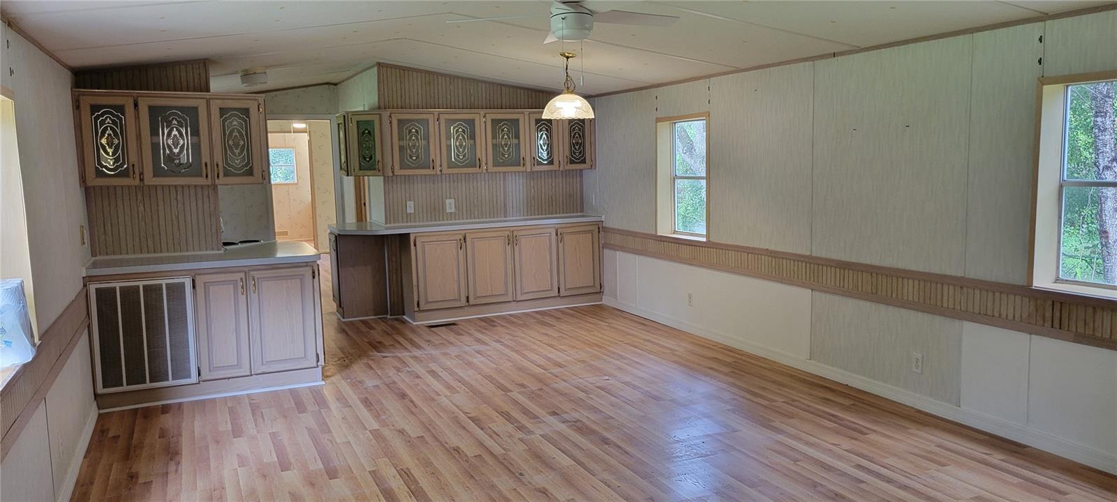 Image 2 of 23 For 14120 95th Avenue