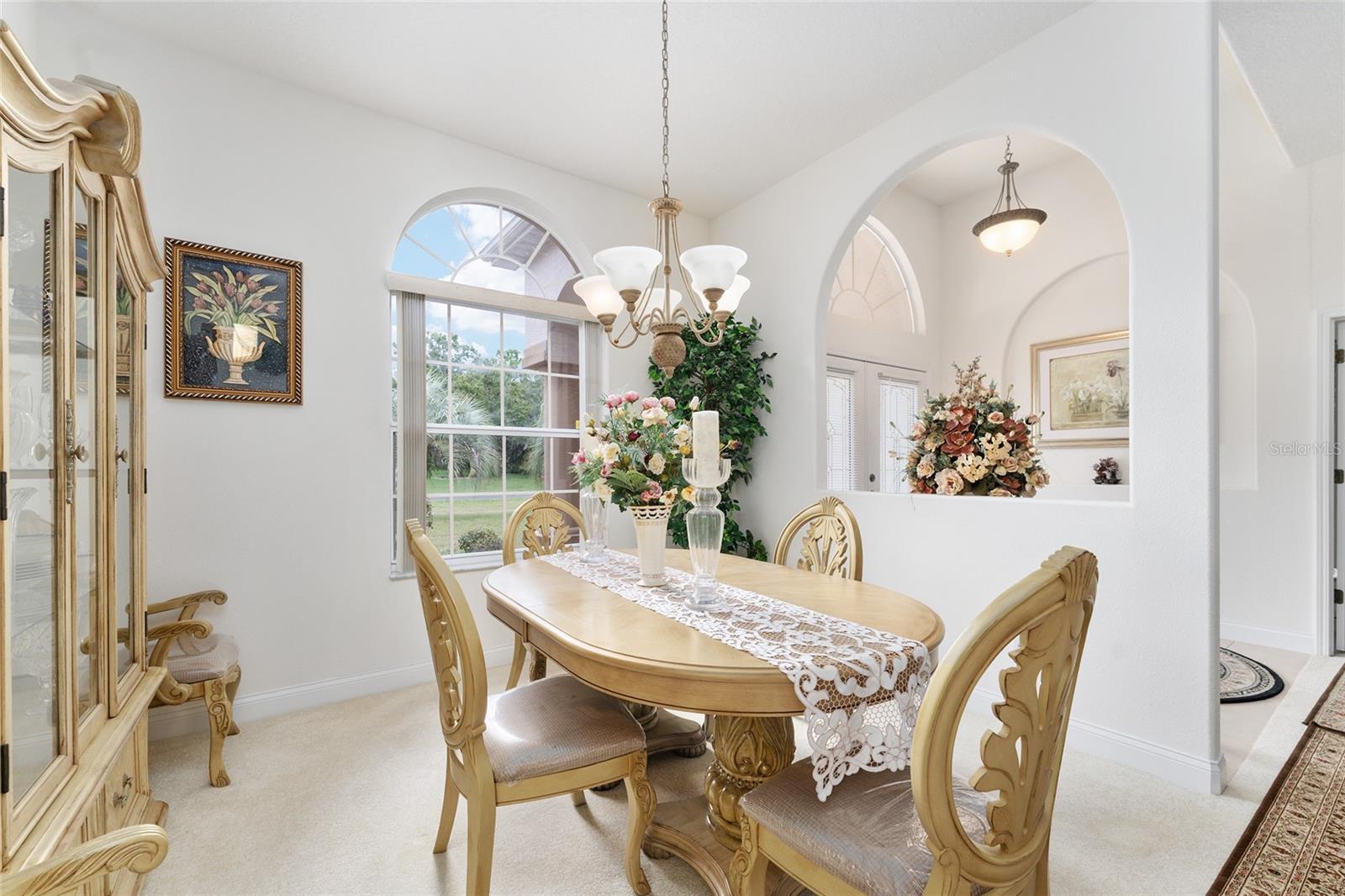 Image 18 of 97 For 147 Corkwood Boulevard
