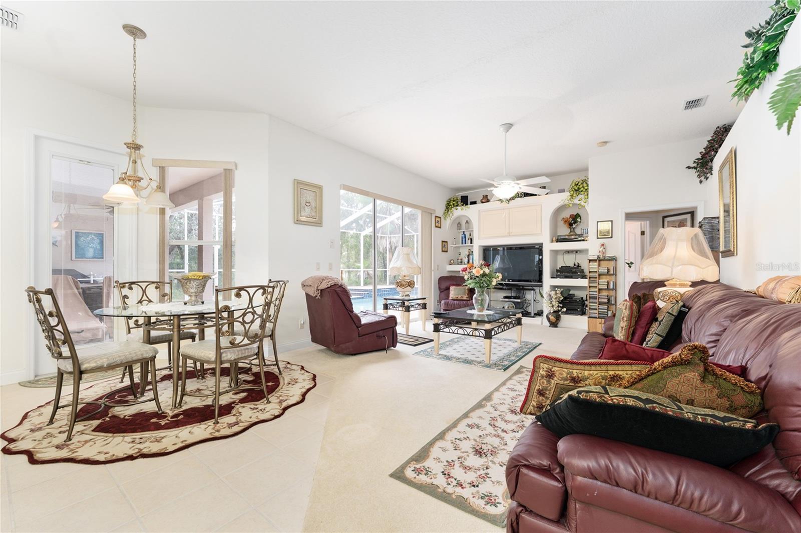 Image 31 of 97 For 147 Corkwood Boulevard
