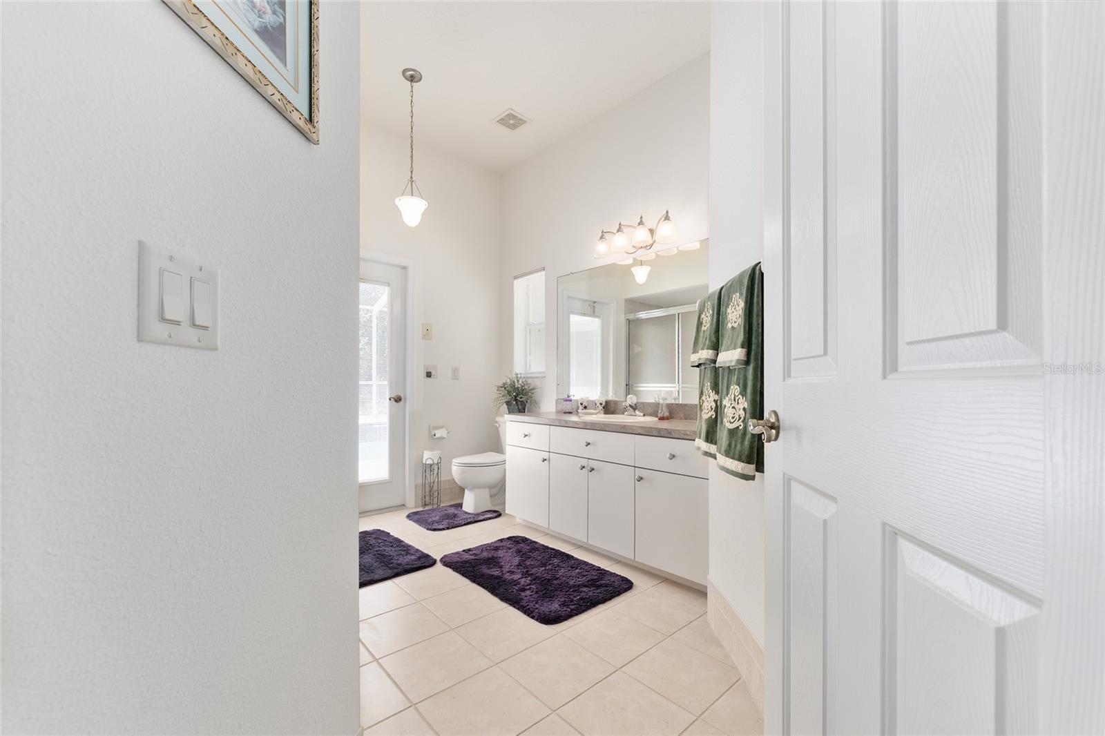 Image 36 of 97 For 147 Corkwood Boulevard