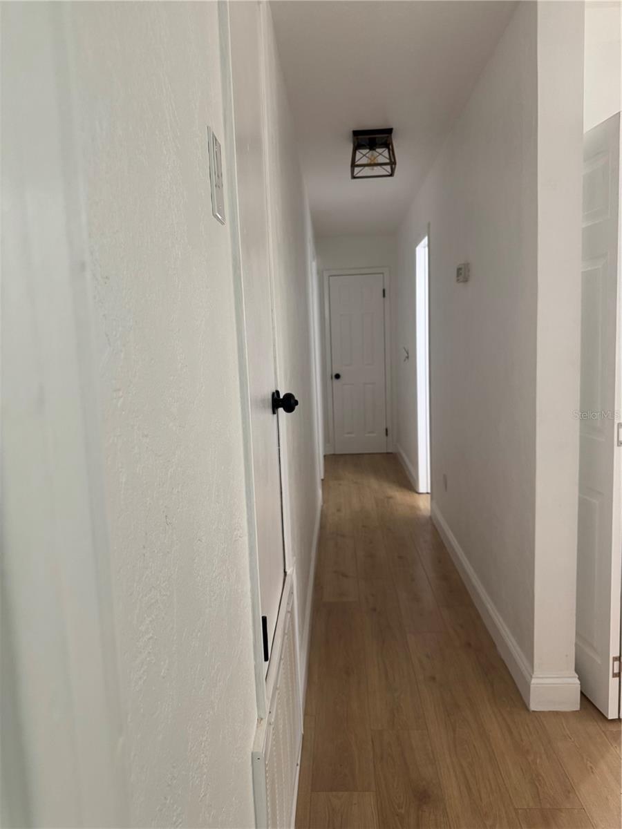 Image 8 of 21 For 4000 6th Avenue