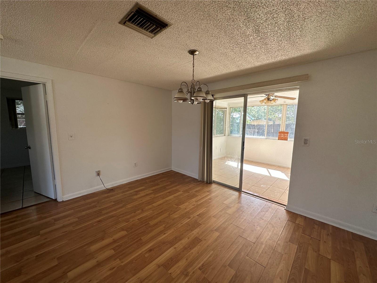 Image 2 of 4 For 14315 39 Ct Road
