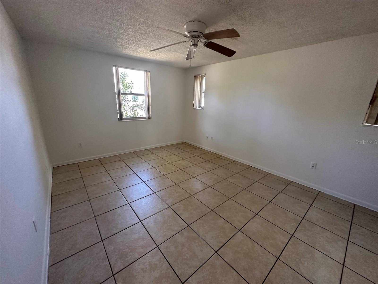 Image 4 of 4 For 14315 39 Ct Road